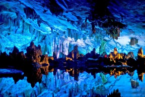 世界体操团体赛中国队再夺金牌，世界体操2021